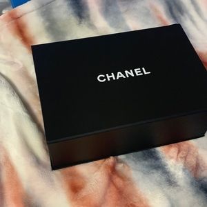 AUTHENTIC CHANEL GIFT BOX